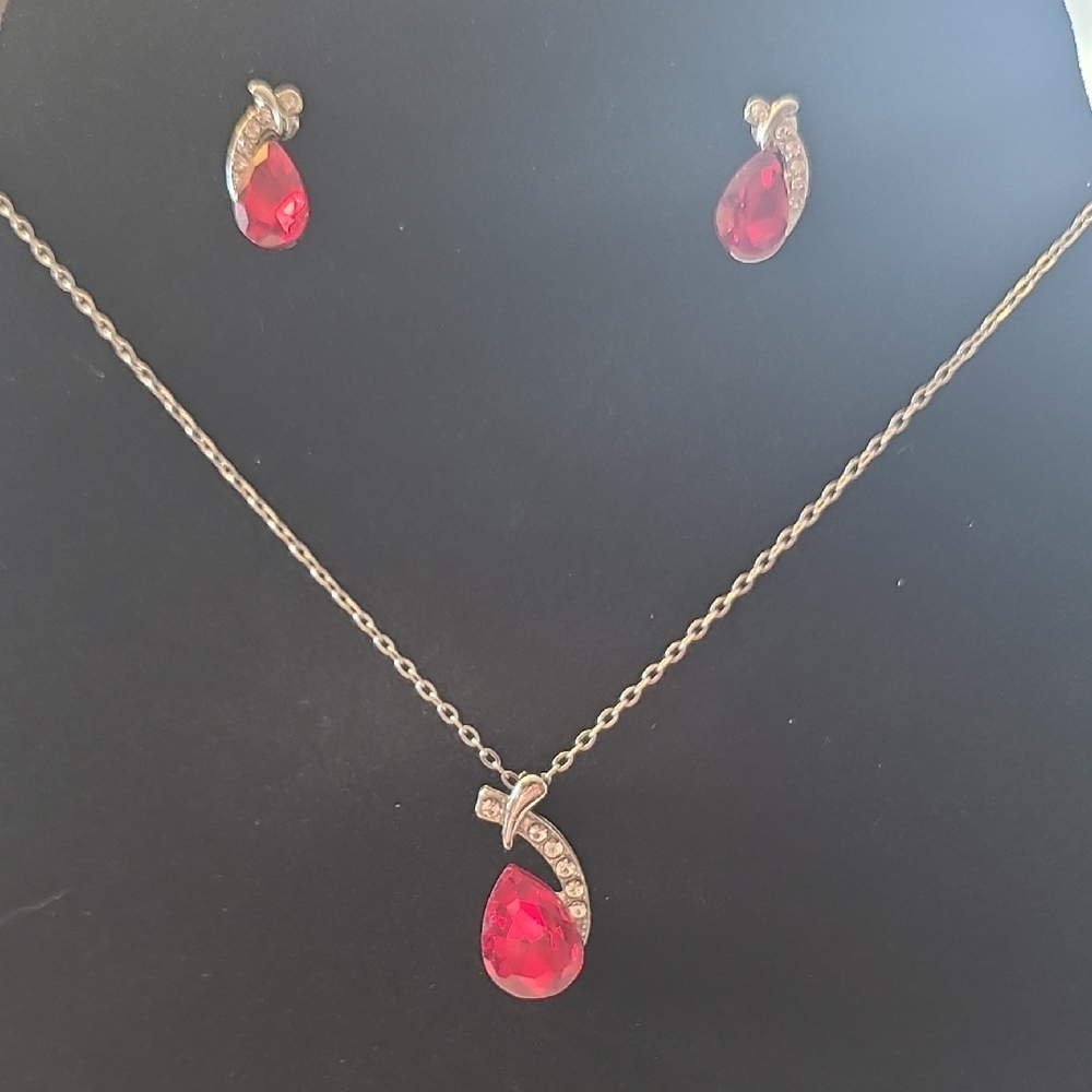 Elegant Red and Silver Jewelry Set